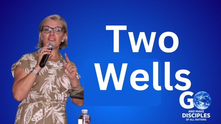 Pastor Mandy Elliott preaching about the living water of Jesus at 3C South Coast